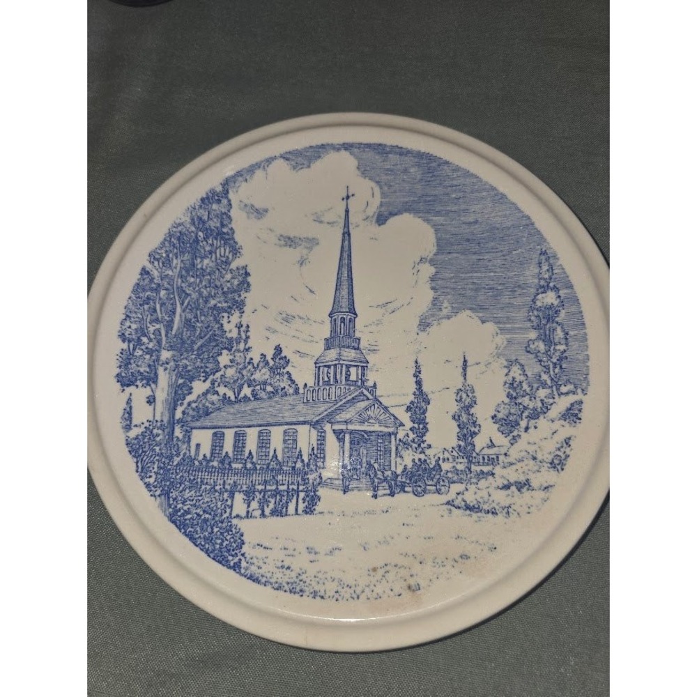 Vernon Kilns Bits of Old New England Sunday Morning Blue White 8.5" Plate
